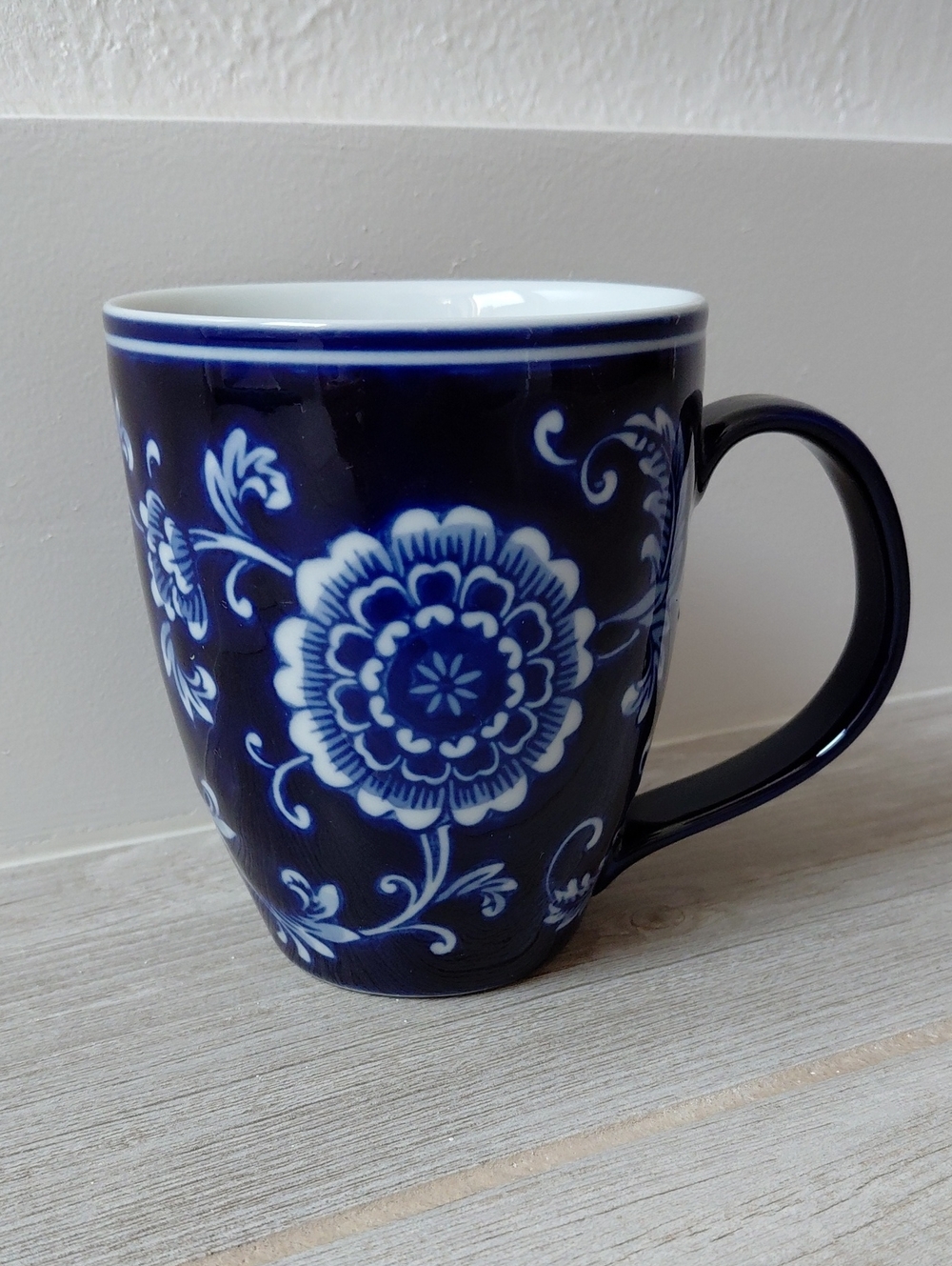 Pier 1 Mandarin Cobalt Blue and White Coffee Mug